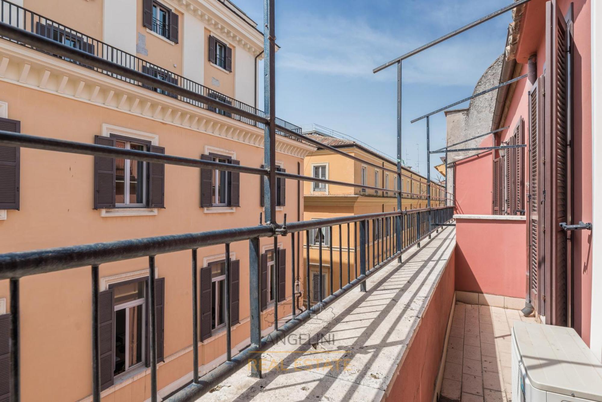 Apartment By The Spanish Steps Рим Екстериор снимка